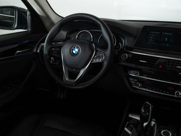 BMW 5 серии VII (G30/G31/G38) с пробегом 2019 года, цена 2 730 000 рублей, 130000 км, седан, Автокод Объявления