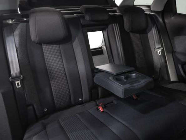 Peugeot 3008 II с пробегом 2019 года, цена 1 499 000 рублей, 134590 км, внедорожник, Автокод Объявления