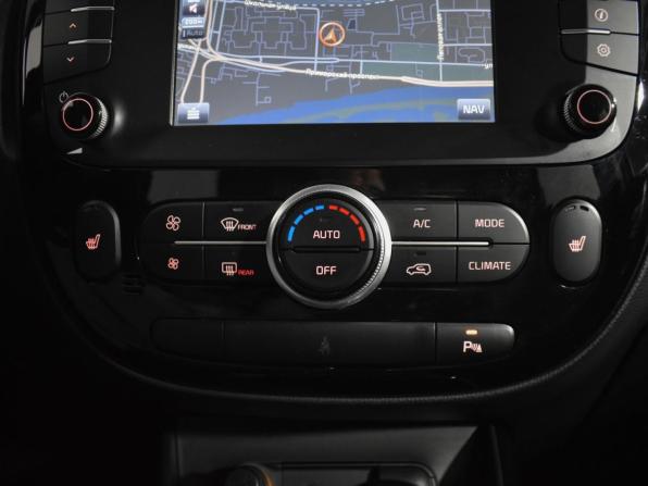 Kia Soul II Рестайлинг с пробегом 2017 года, цена 1 498 790 рублей, 95850 км, хэтчбек, Автокод Объявления