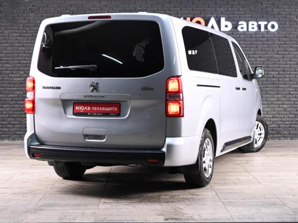 Peugeot Traveller I с пробегом 2022 года, цена 2 475 000 рублей, 107754 км, минивэн, Автокод Объявления