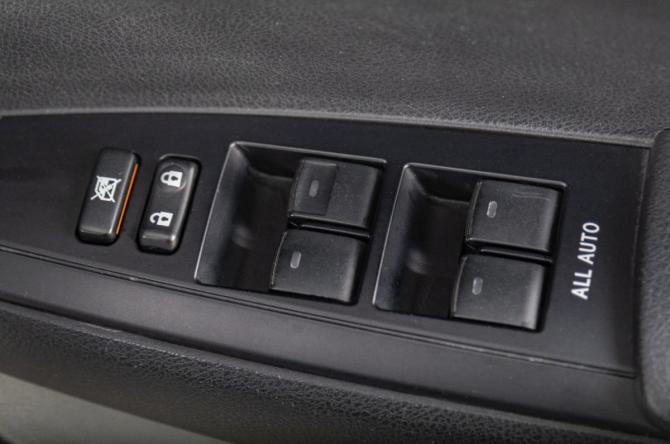 Toyota Corolla XI (E160 E170 E180) с пробегом 2015 года, цена 1 299 000 рублей, 45000 км, универсал, Автокод Объявления