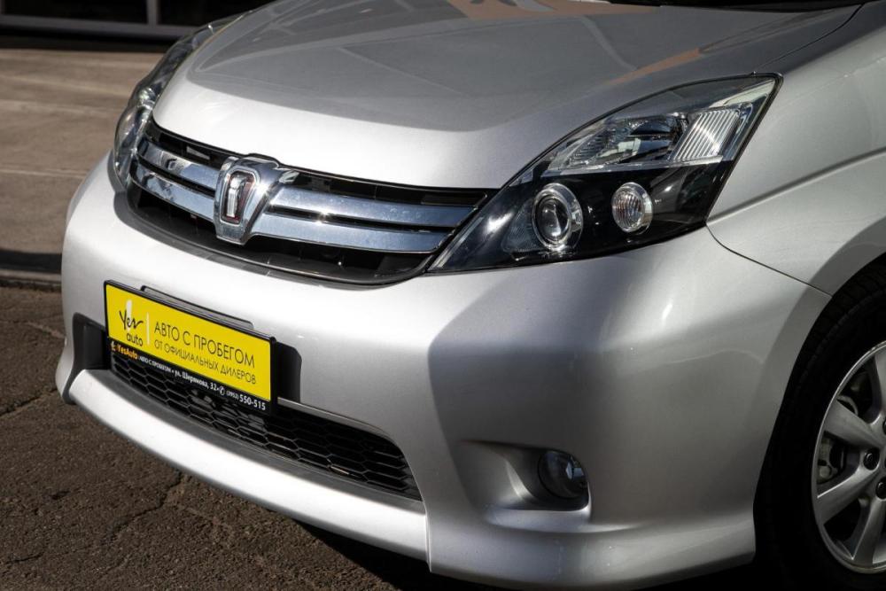 Toyota ISis I Рестайлинг Иркутск  - изображение 3