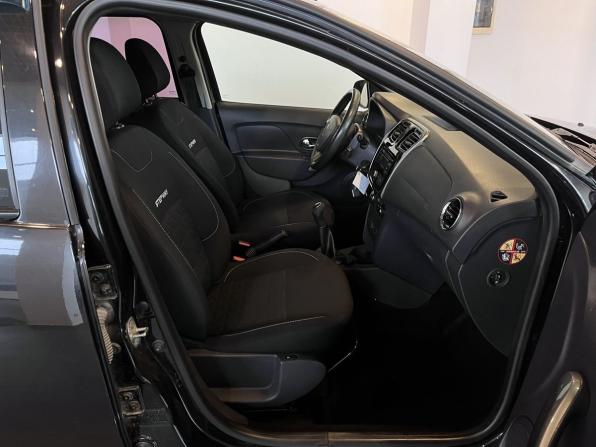 Renault Sandero II с пробегом 2016 года, цена 1 200 000 рублей, 80748 км, хэтчбек, Автокод Объявления