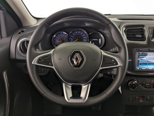 Renault Sandero II Рестайлинг с пробегом 2022 года, цена 1 470 000 рублей, 24650 км, хэтчбек, Автокод Объявления