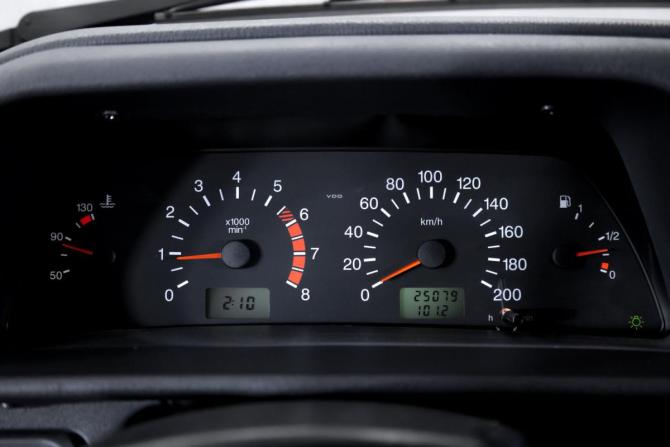 Lada (ВАЗ) 2113 с пробегом 2012 года, цена 430 000 рублей, 25000 км, хэтчбек, Автокод Объявления