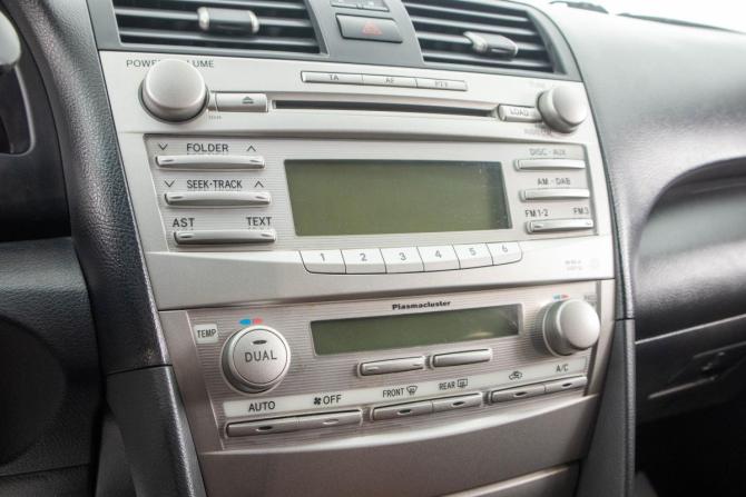 Toyota Camry VI (XV40) Рестайлинг с пробегом 2009 года, цена 1 049 000 рублей, 331000 км, седан, Автокод Объявления