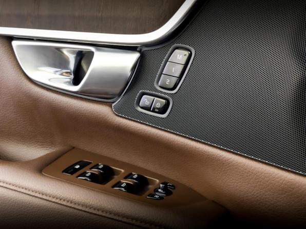 Volvo V90 Cross Country I Рестайлинг с пробегом 2021 года, цена 4 400 000 рублей, 75544 км, универсал, Автокод Объявления