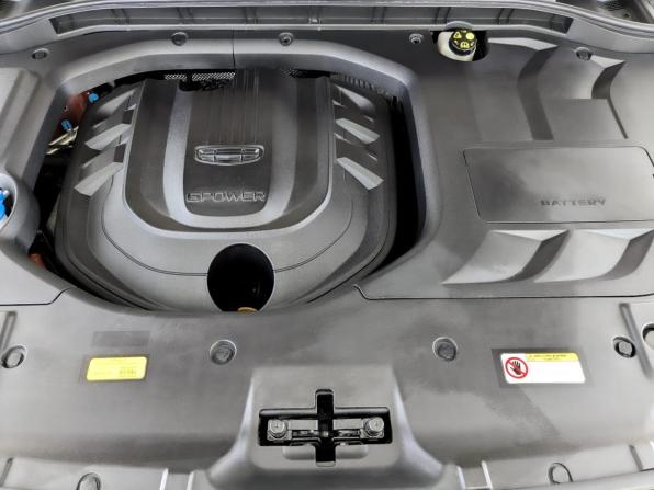 Geely Atlas Pro с пробегом 2024 года, цена 2 400 000 рублей, 11650 км, внедорожник, Автокод Объявления