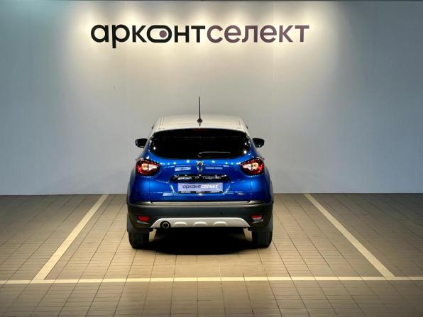 Renault Kaptur I Рестайлинг с пробегом 2022 года, цена 1 673 000 рублей, 61000 км, внедорожник, Автокод Объявления