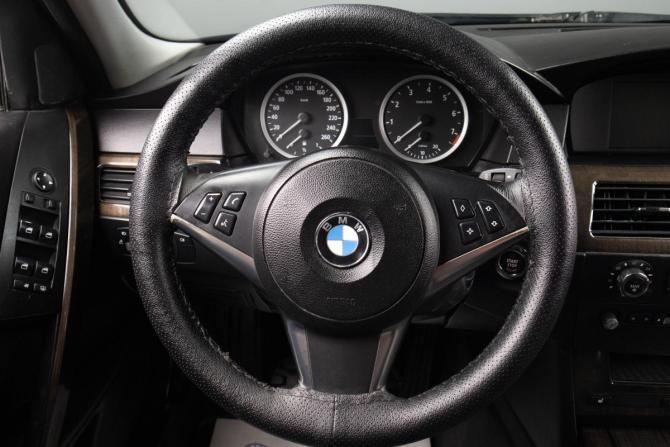 BMW 5 серии V (E60/E61) с пробегом 2006 года, цена 1 349 000 рублей, 232000 км, седан, Автокод Объявления