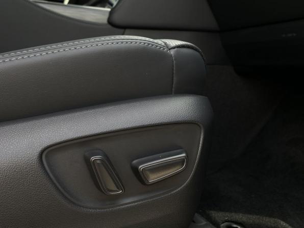 Новый Toyota Land Cruiser 300 Series 2025 года, цена 16 000 000 рублей, внедорожник, Автокод Объявления