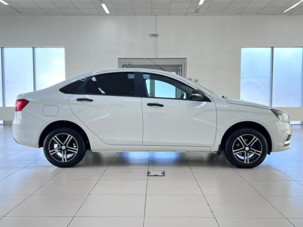 Lada (ВАЗ) Vesta I с пробегом 2018 года, цена 880 000 рублей, 121000 км, седан, Автокод Объявления
