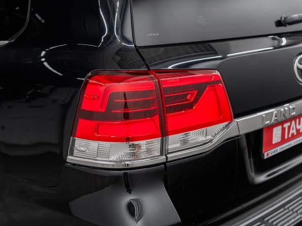Toyota Land Cruiser 200 Series Рестайлинг 2 с пробегом 2019 года, цена 7 350 000 рублей, 194019 км, внедорожник, Автокод Объявления