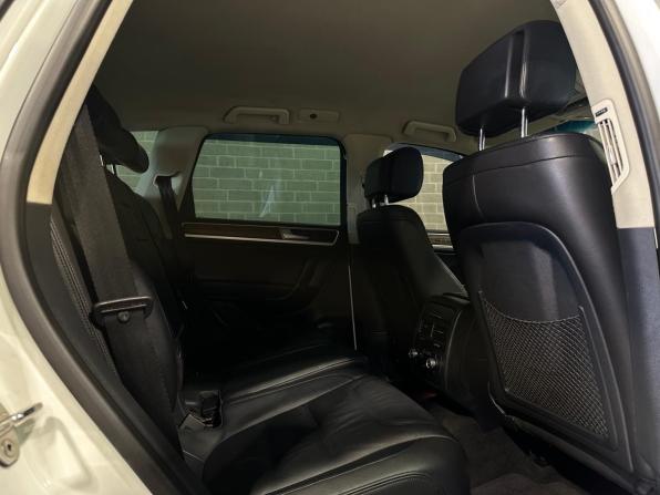 Volkswagen Touareg II Рестайлинг с пробегом 2015 года, цена 2 800 000 рублей, 265688 км, внедорожник, Автокод Объявления