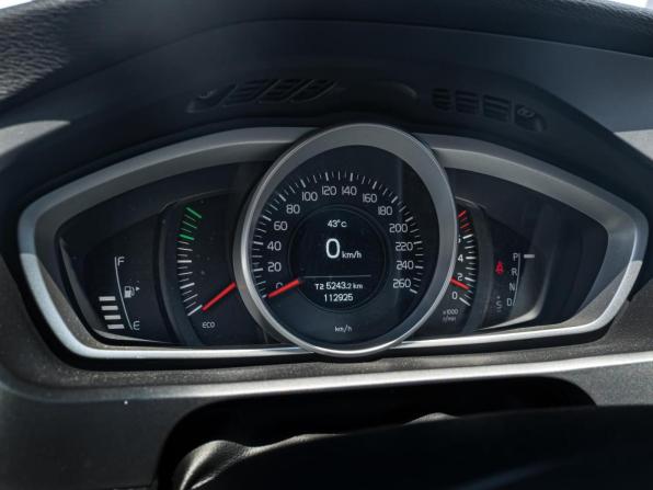 Volvo V40 Cross Country I Рестайлинг с пробегом 2017 года, цена 1 449 000 рублей, 112925 км, хэтчбек, Автокод Объявления