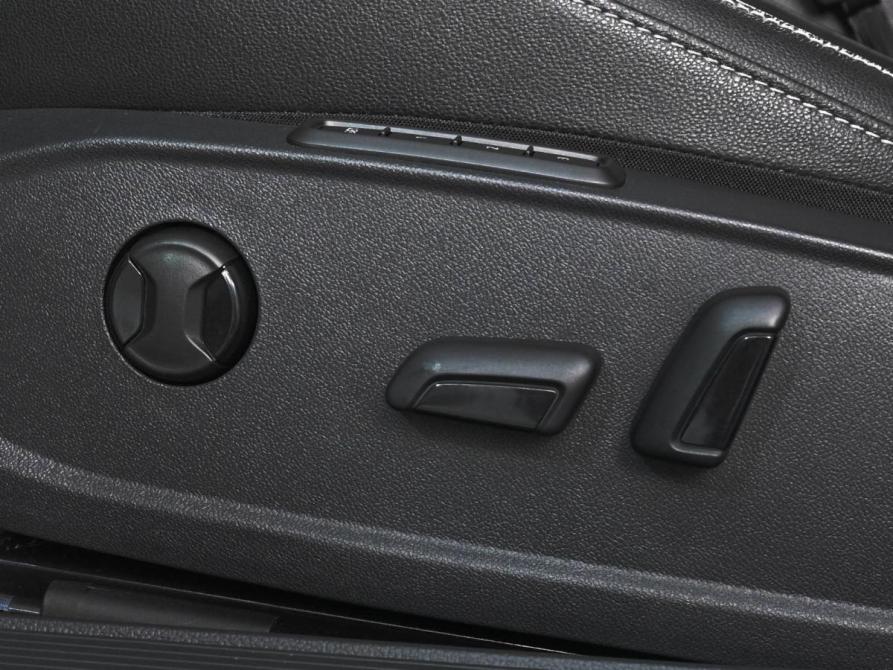 Volkswagen Jetta VII Рестайлинг Ростов-на-Дону  - изображение 20