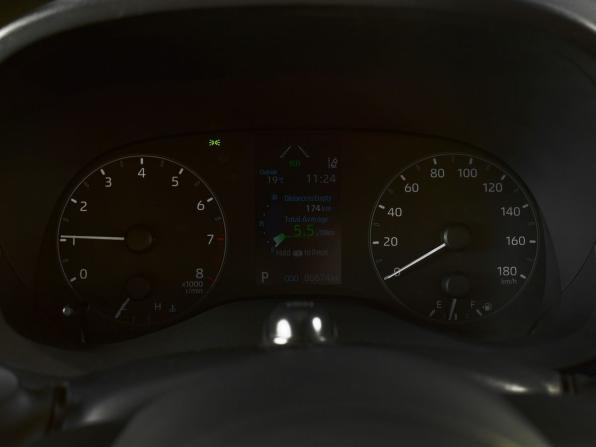 Toyota Yaris IV с пробегом 2022 года, цена 1 219 995 рублей, 80673 км, хэтчбек, Автокод Объявления
