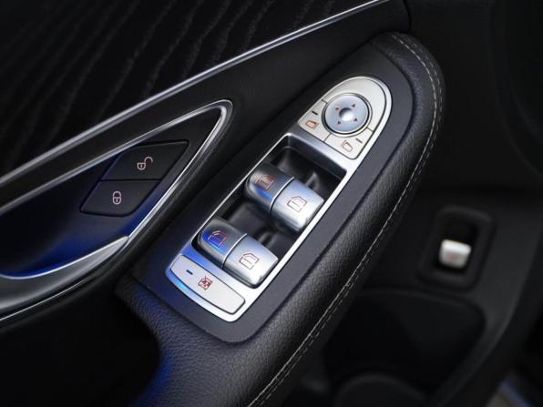 Mercedes-Benz C-Класс IV (W205) Рестайлинг с пробегом 2019 года, цена 2 377 077 рублей, 113482 км, седан, Автокод Объявления
