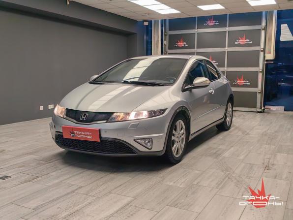 Honda Civic VIII Рестайлинг с пробегом 2011 года, цена 888 000 рублей, 151000 км, хэтчбек, Автокод Объявления