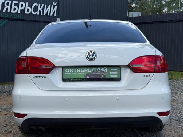 Volkswagen Jetta VI Рестайлинг с пробегом 2014 года, цена 990 000 рублей, 154063 км, седан, Автокод Объявления