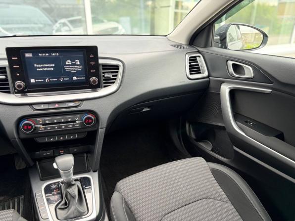 Kia Ceed III Рестайлинг с пробегом 2021 года, цена 2 150 000 рублей, 60800 км, хэтчбек, Автокод Объявления