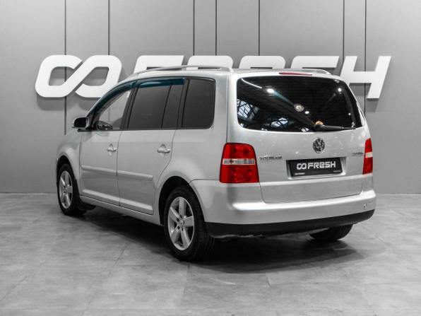 Volkswagen Touran I с пробегом 2006 года, цена 780 000 рублей, 245786 км, компактвэн, Автокод Объявления