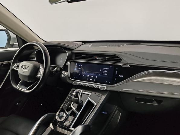 Geely Atlas Pro с пробегом 2022 года, цена 1 875 000 рублей, 30847 км, внедорожник, Автокод Объявления