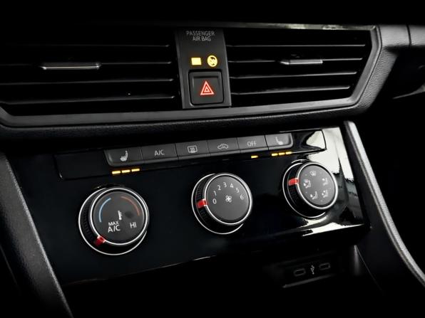 Volkswagen Jetta VII с пробегом 2021 года, цена 2 045 000 рублей, 49577 км, седан, Автокод Объявления