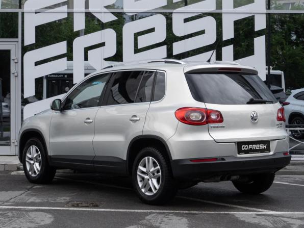 Volkswagen Tiguan I с пробегом 2011 года, цена 1 199 000 рублей, 232160 км, внедорожник, Автокод Объявления