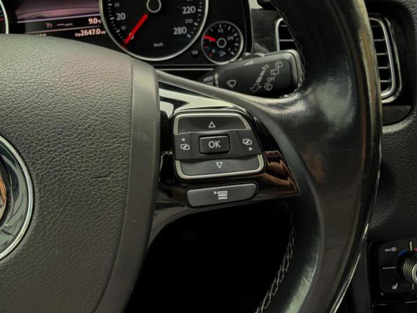 Volkswagen Touareg II Рестайлинг с пробегом 2015 года, цена 2 400 000 рублей, 249587 км, внедорожник, Автокод Объявления