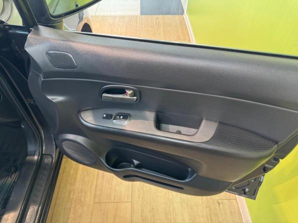 Kia Carens II (UN) с пробегом 2007 года, цена 596 000 рублей, 208007 км, минивэн, Автокод Объявления