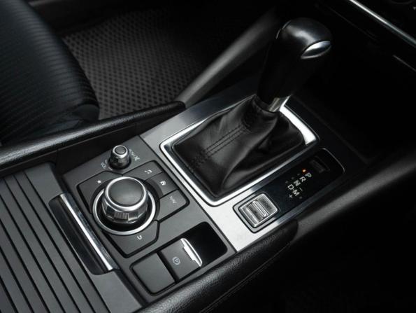 Mazda Atenza III Рестайлинг с пробегом 2016 года, цена 1 765 000 рублей, 115710 км, седан, Автокод Объявления
