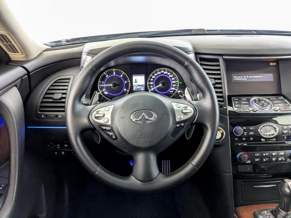 Infiniti QX70 с пробегом 2014 года, цена 2 390 000 рублей, 100310 км, внедорожник, Автокод Объявления