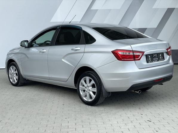 Lada (ВАЗ) Vesta I с пробегом 2018 года, цена 925 000 рублей, 72153 км, седан, Автокод Объявления