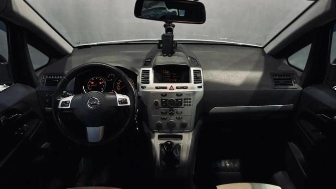 Opel Zafira B Рестайлинг с пробегом 2014 года, цена 820 000 рублей, 178321 км, минивэн, Автокод Объявления