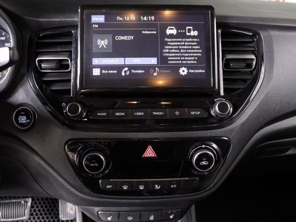 Hyundai Solaris II с пробегом 2020 года, цена 1 490 000 рублей, 88000 км, седан, Автокод Объявления