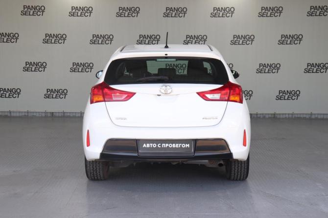 Toyota Auris II с пробегом 2013 года, цена 1 179 000 рублей, 118333 км, хэтчбек, Автокод Объявления