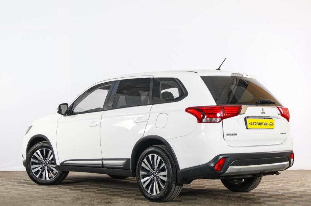 Mitsubishi Outlander III Рестайлинг Тюмень  - изображение 5