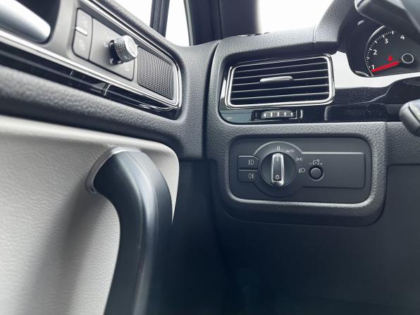 Volkswagen Touareg II Рестайлинг с пробегом 2017 года, цена 3 790 000 рублей, 90700 км, внедорожник, Автокод Объявления