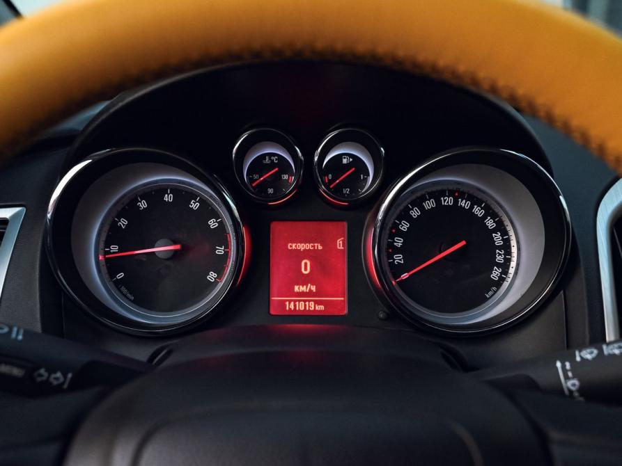Opel Astra J Рестайлинг Екатеринбург  - изображение 9