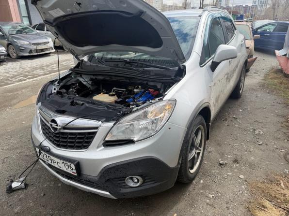 Opel Mokka I с пробегом 2013 года, цена 967 000 рублей, 115000 км, внедорожник, Автокод Объявления