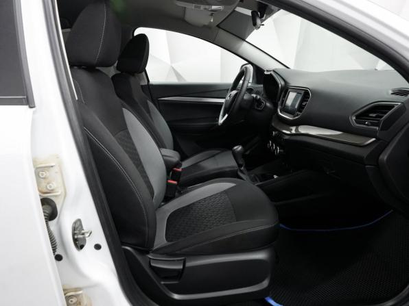 Lada (ВАЗ) Vesta I Рестайлинг (NG) с пробегом 2023 года, цена 1 373 000 рублей, 28500 км, седан, Автокод Объявления