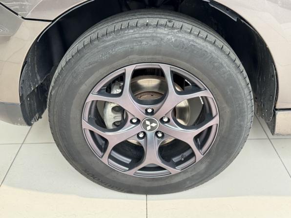 Mitsubishi Outlander II Рестайлинг с пробегом 2009 года, цена 940 000 рублей, 226254 км, внедорожник, Автокод Объявления