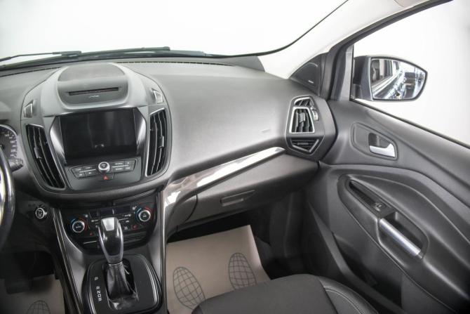 Ford Kuga II Рестайлинг с пробегом 2017 года, цена 1 739 000 рублей, 115963 км, внедорожник, Автокод Объявления