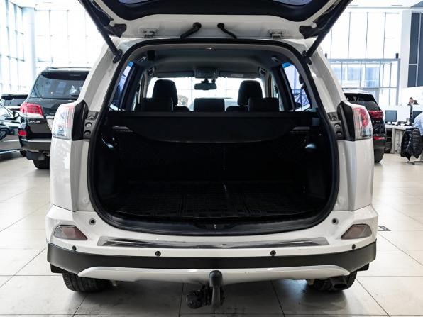 Toyota RAV4 IV (XA40) Рестайлинг с пробегом 2016 года, цена 2 290 000 рублей, 136713 км, внедорожник, Автокод Объявления