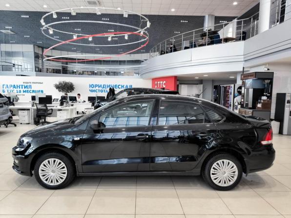 Volkswagen Polo V Рестайлинг с пробегом 2017 года, цена 1 099 000 рублей, 76874 км, седан, Автокод Объявления