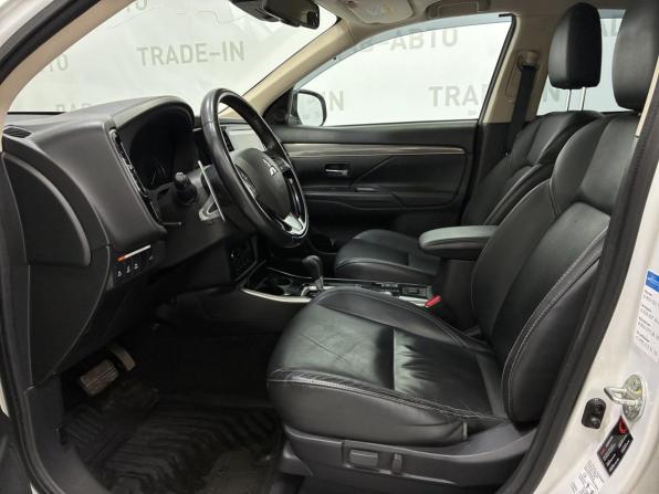 Mitsubishi Outlander III Рестайлинг 3 с пробегом 2019 года, цена 2 599 000 рублей, 193000 км, внедорожник, Автокод Объявления