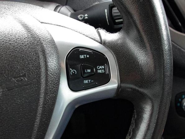 Ford Tourneo Courier I Рестайлинг с пробегом 2019 года, цена 1 380 000 рублей, 130000 км, компактвэн, Автокод Объявления
