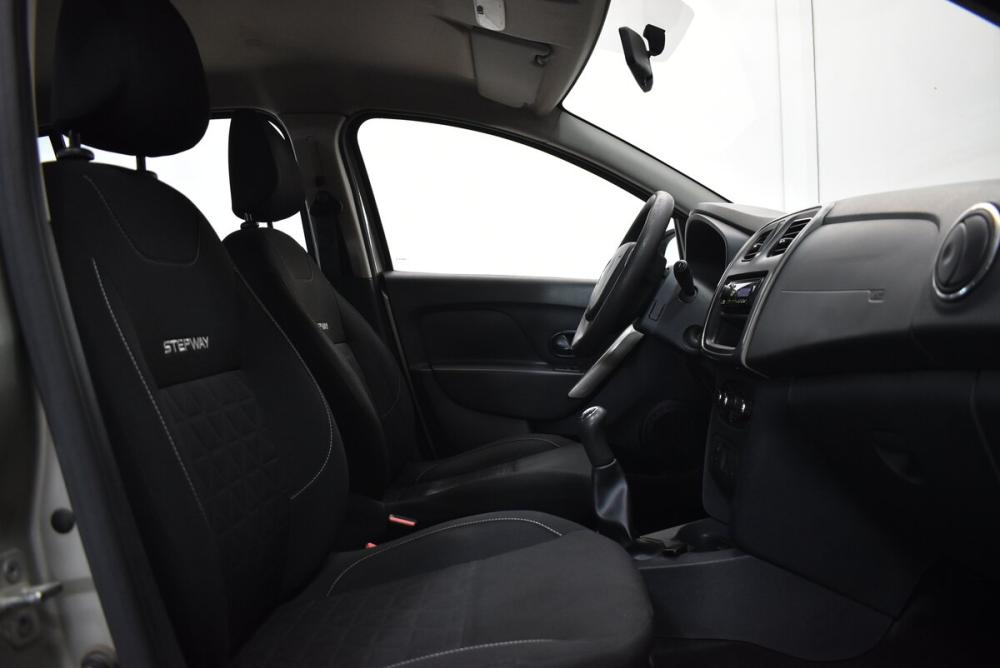 Renault Sandero II Москва  - изображение 12