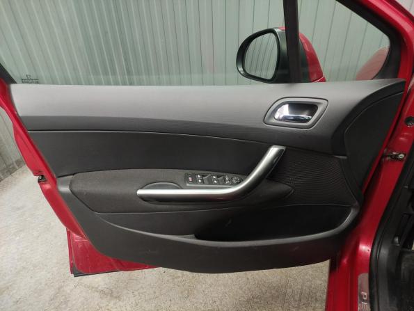 Peugeot 308 I Рестайлинг с пробегом 2012 года, цена 600 000 рублей, 135845 км, хэтчбек, Автокод Объявления